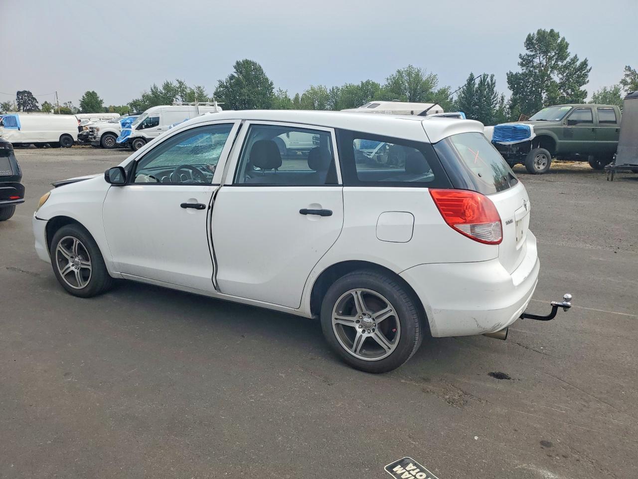 2004 Toyota Matrix Base - Фото 2