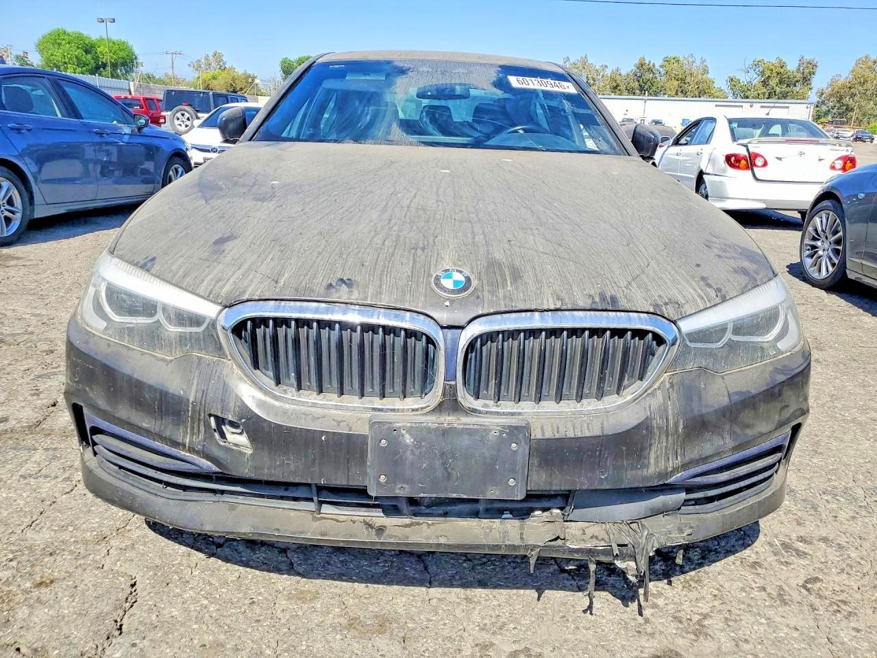 2020 BMW 530E - Фото 5