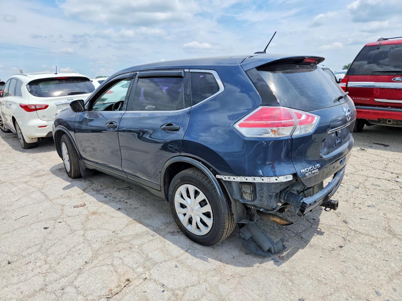 2016 Nissan Rogue S - Фото 2