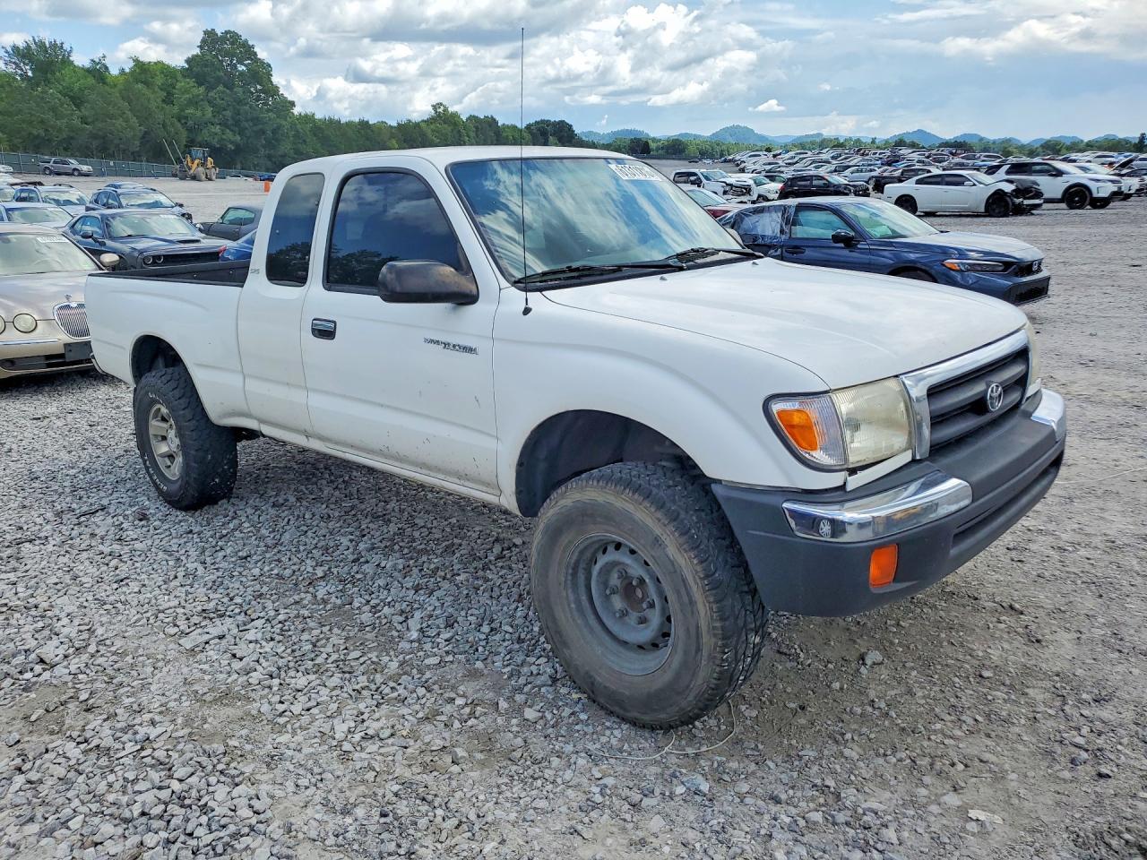 2000 Toyota Tacoma Xtracab Prerunner - Image 4