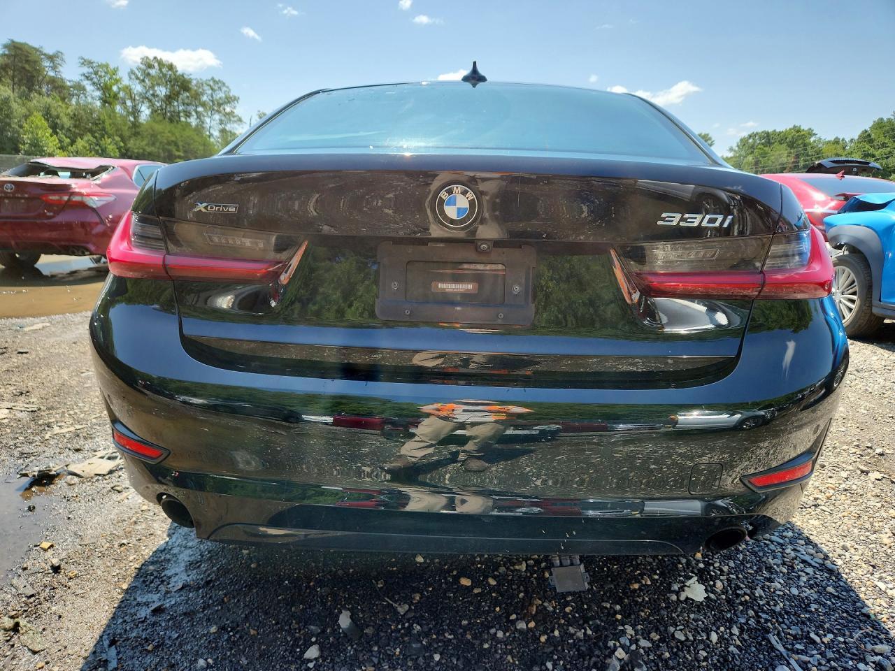 2020 BMW 330Xi - Image 6