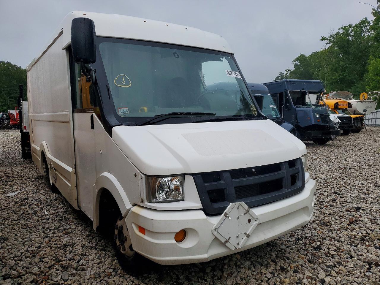 2013 Isuzu Npr Hd Step Van - Image 4