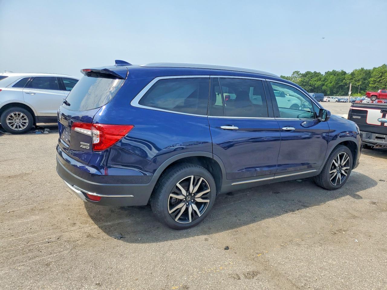2022 Honda Pilot Touring - Фото 3