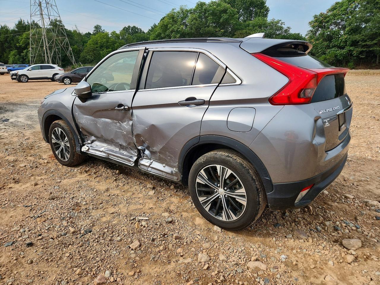 2020 Mitsubishi Eclipse Cross Se - Фото 2