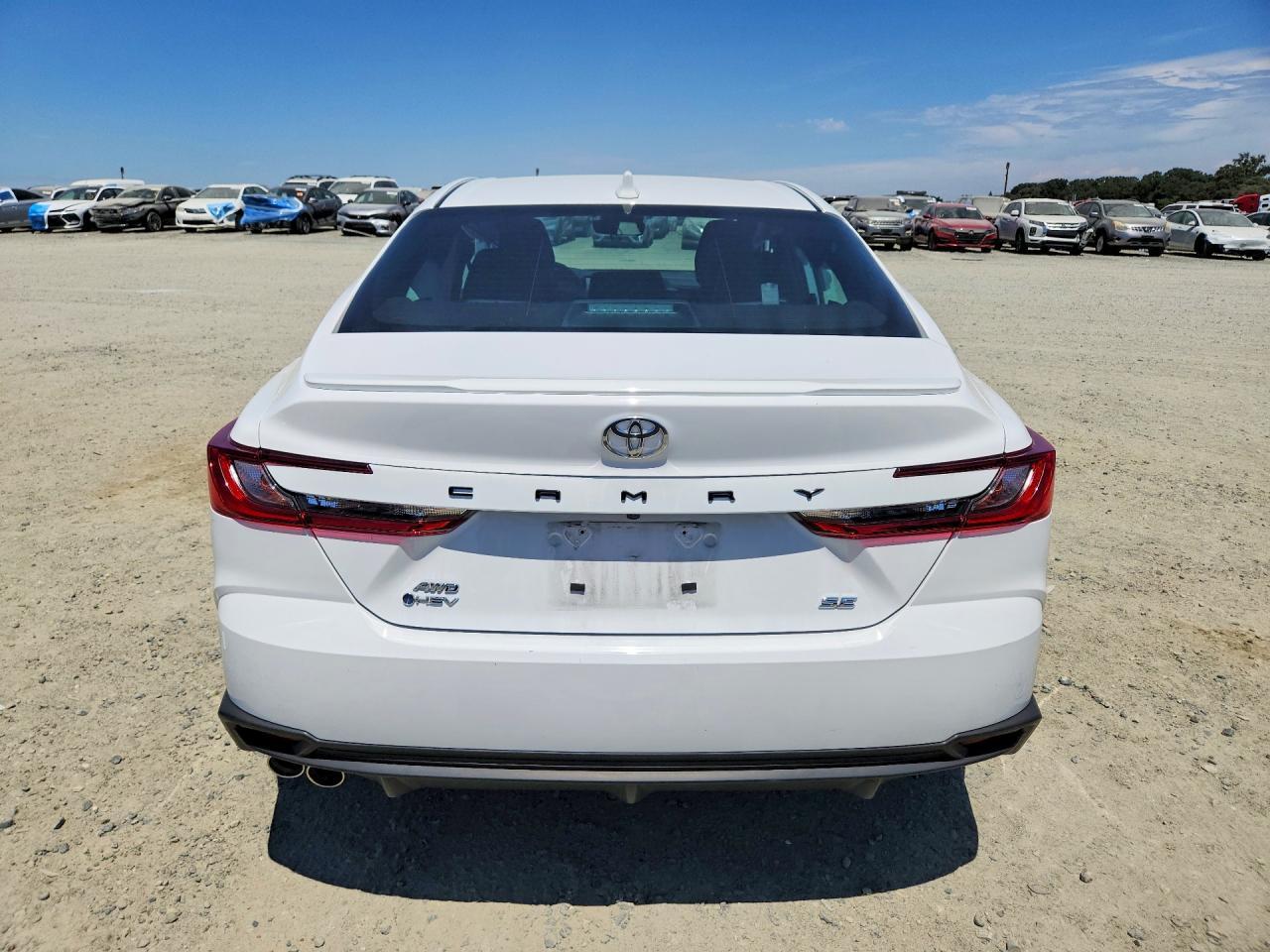 2025 Toyota Camry Se - Image 6