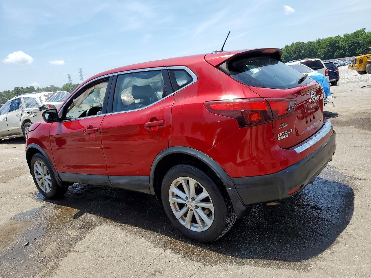2018 Nissan Rogue Sport S - Фото 2