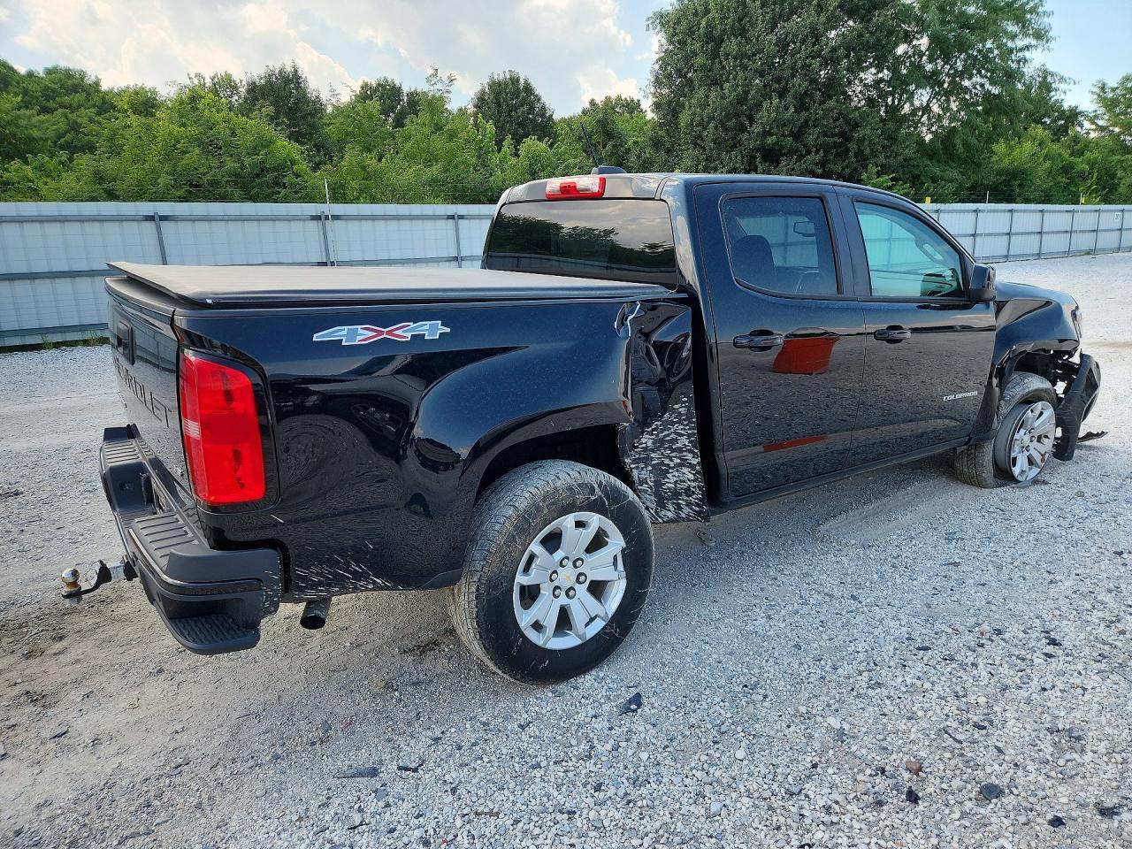 2021 Chevrolet Colorado Lt - Фото 3