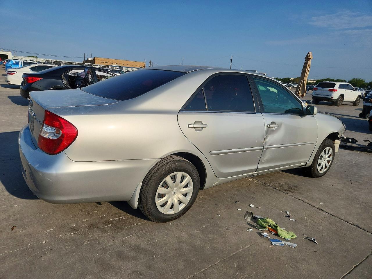 2004 Toyota Camry Le - Фото 3