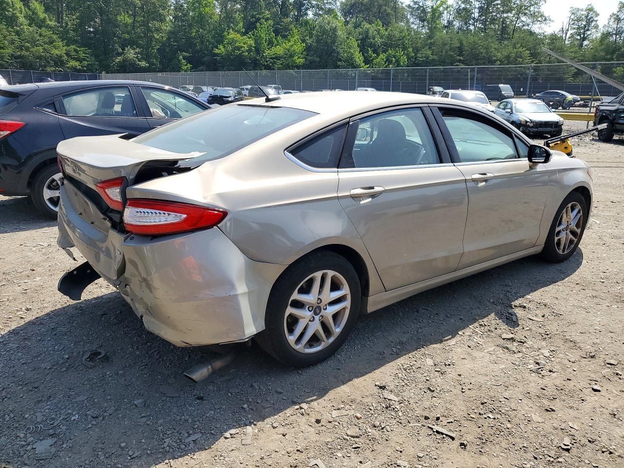 2015 Ford Fusion Se - Фото 3