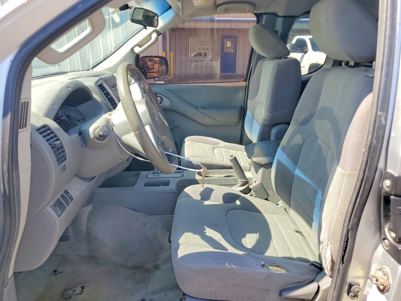 2014 Nissan Frontier S/Sv - Image 7
