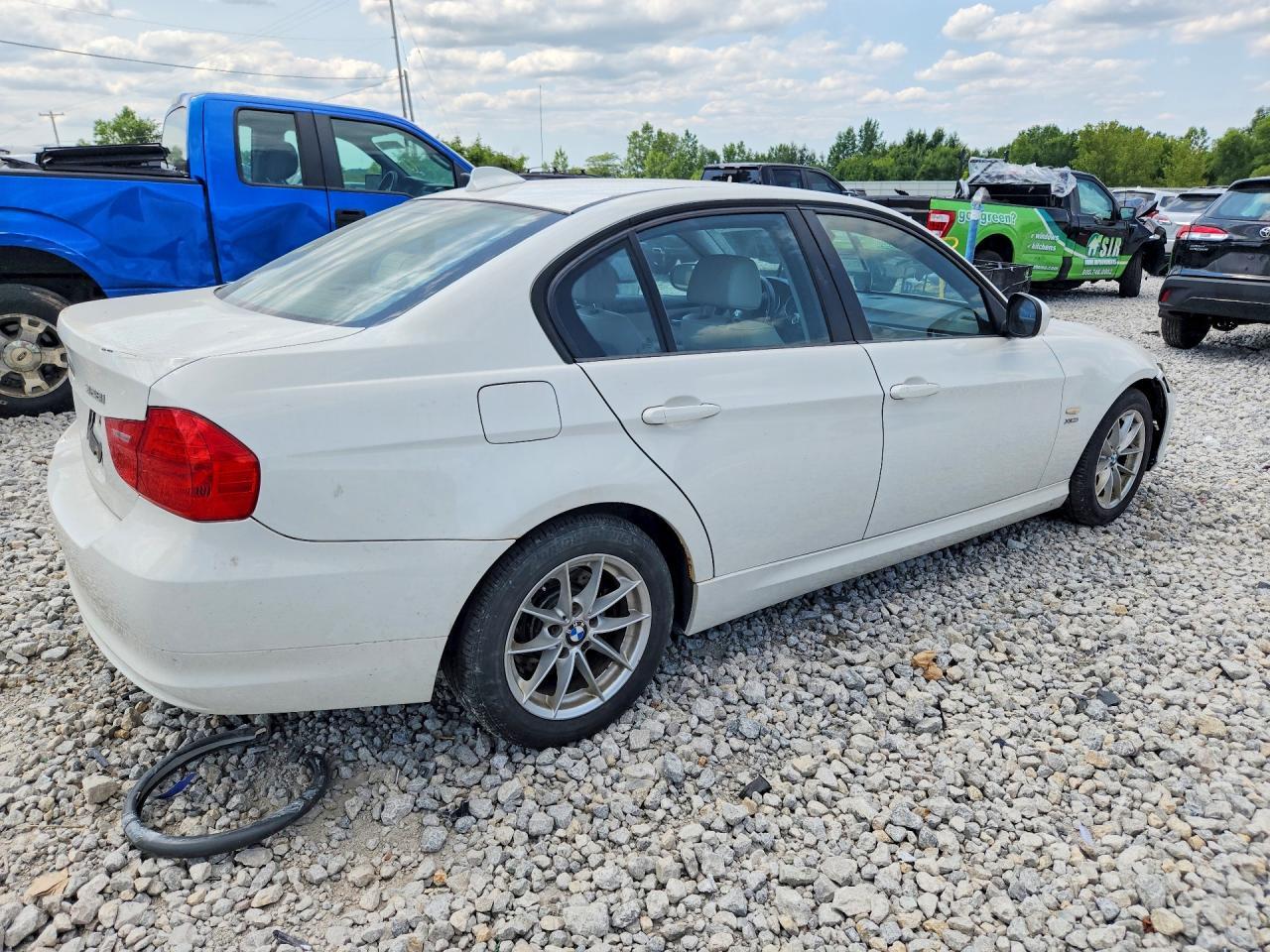 2010 BMW 328 Xi - Фото 3