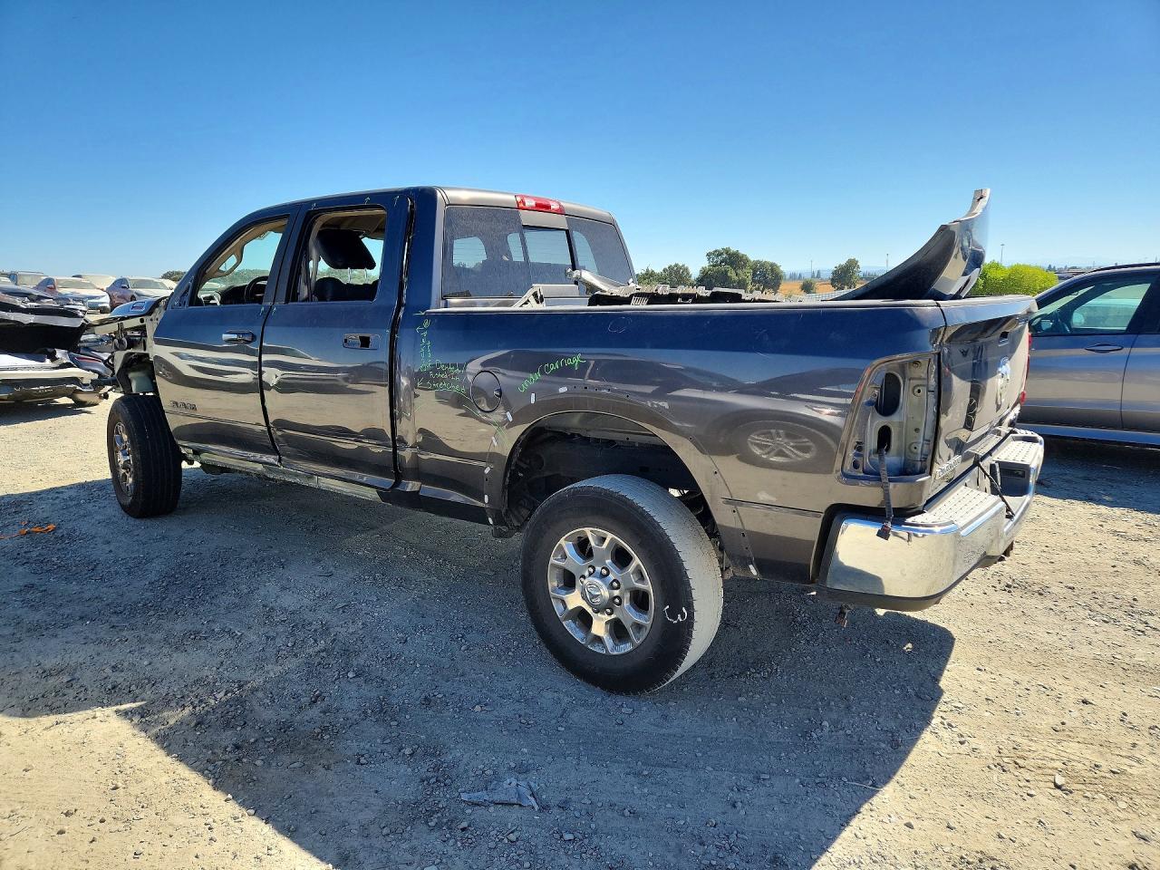 2021 Ram 2500 Laramie - Фото 2