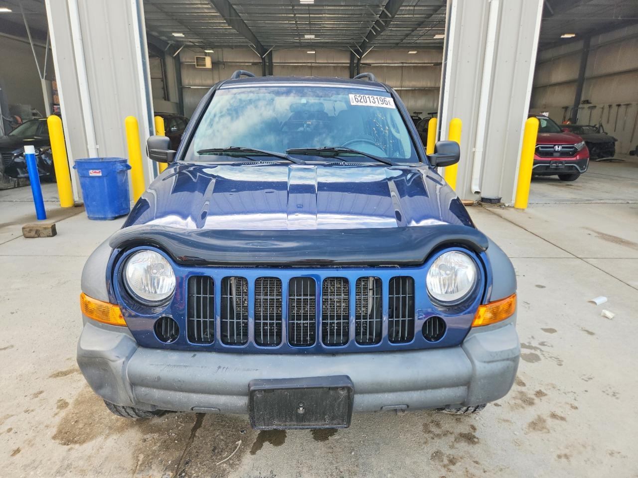 2005 Jeep Liberty Sport - Image 5