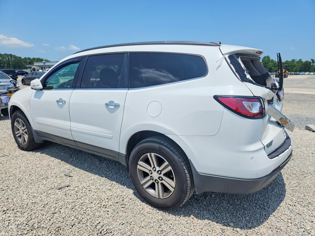 2016 Chevrolet Traverse Lt - Фото 2
