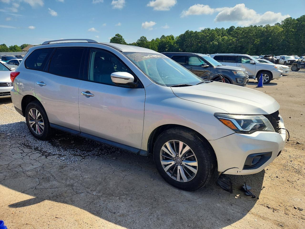 2019 Nissan Pathfinder Sl - Image 4