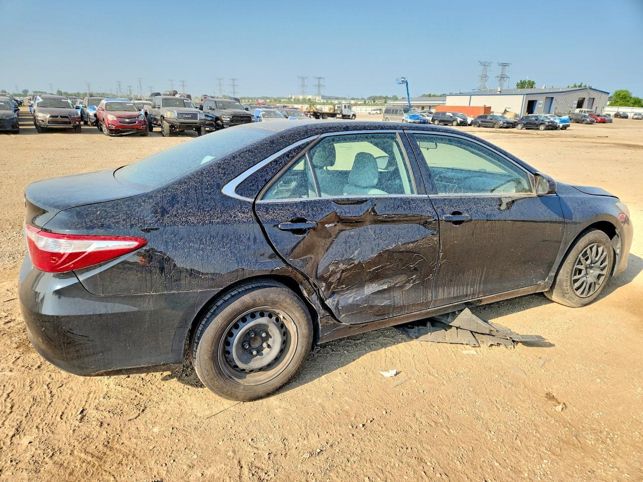 2017 Toyota Camry Le - Фото 3