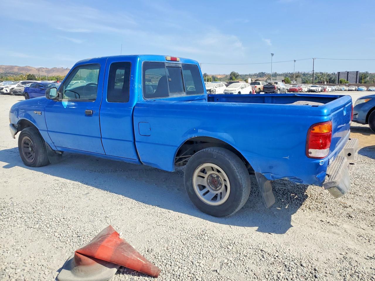 1999 Ford Ranger Super Cab - Image 2