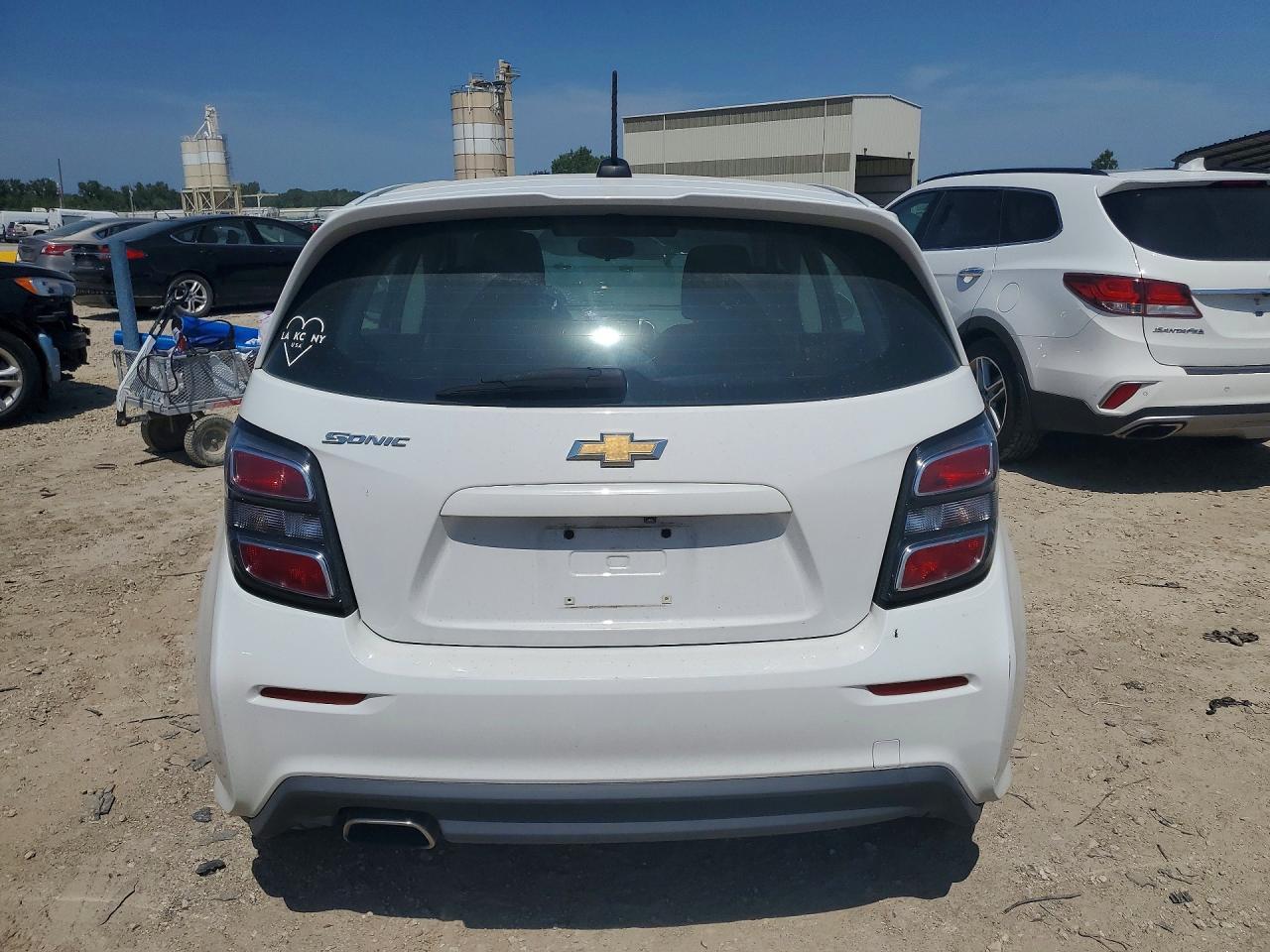 2017 Chevrolet Sonic - Image 6