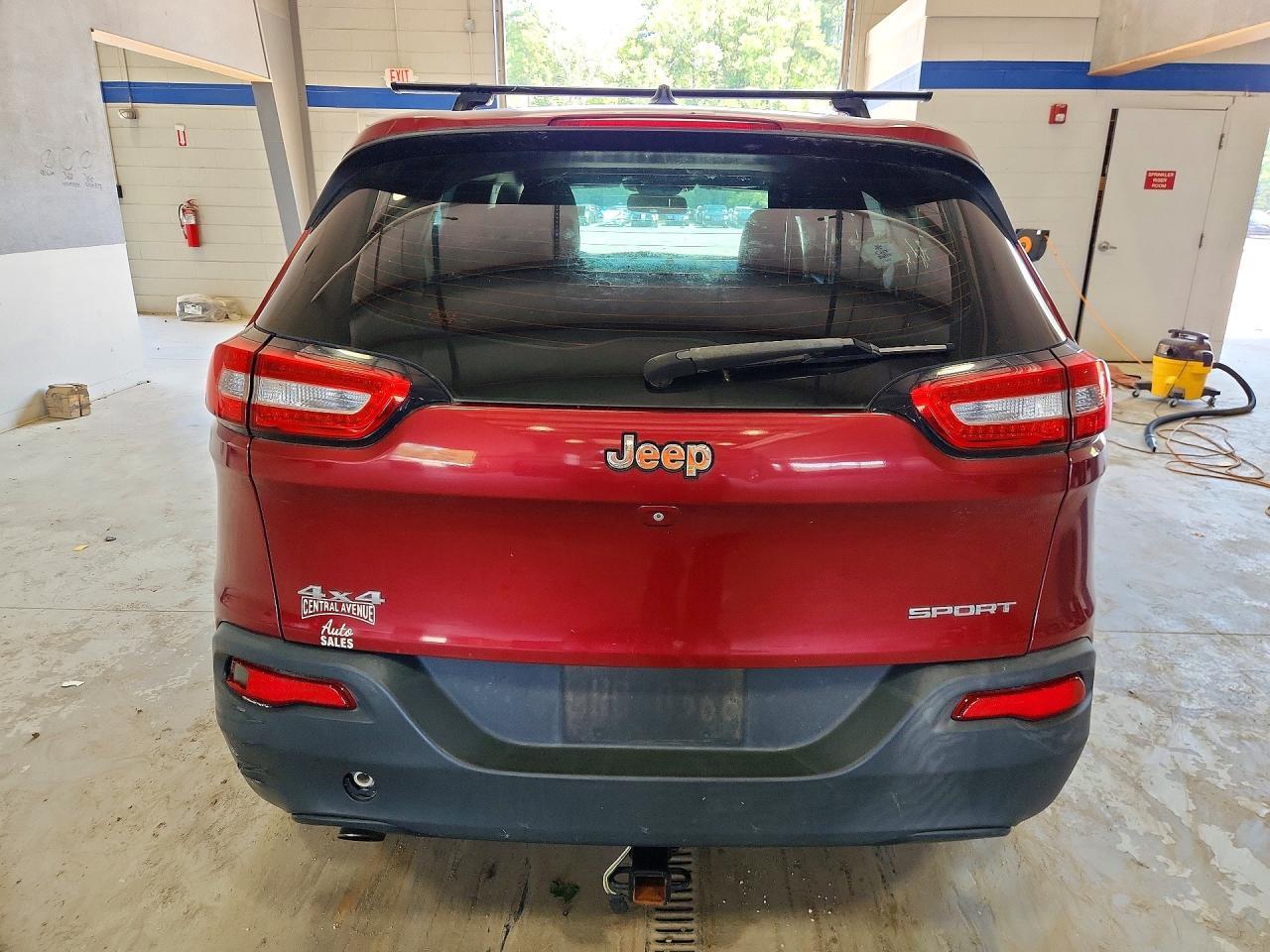 2014 Jeep Cherokee Sport - Image 6