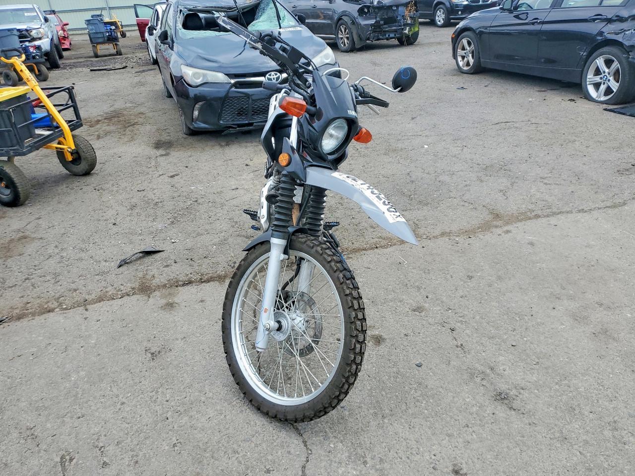2025 Yamaha Xt250 - Image 2