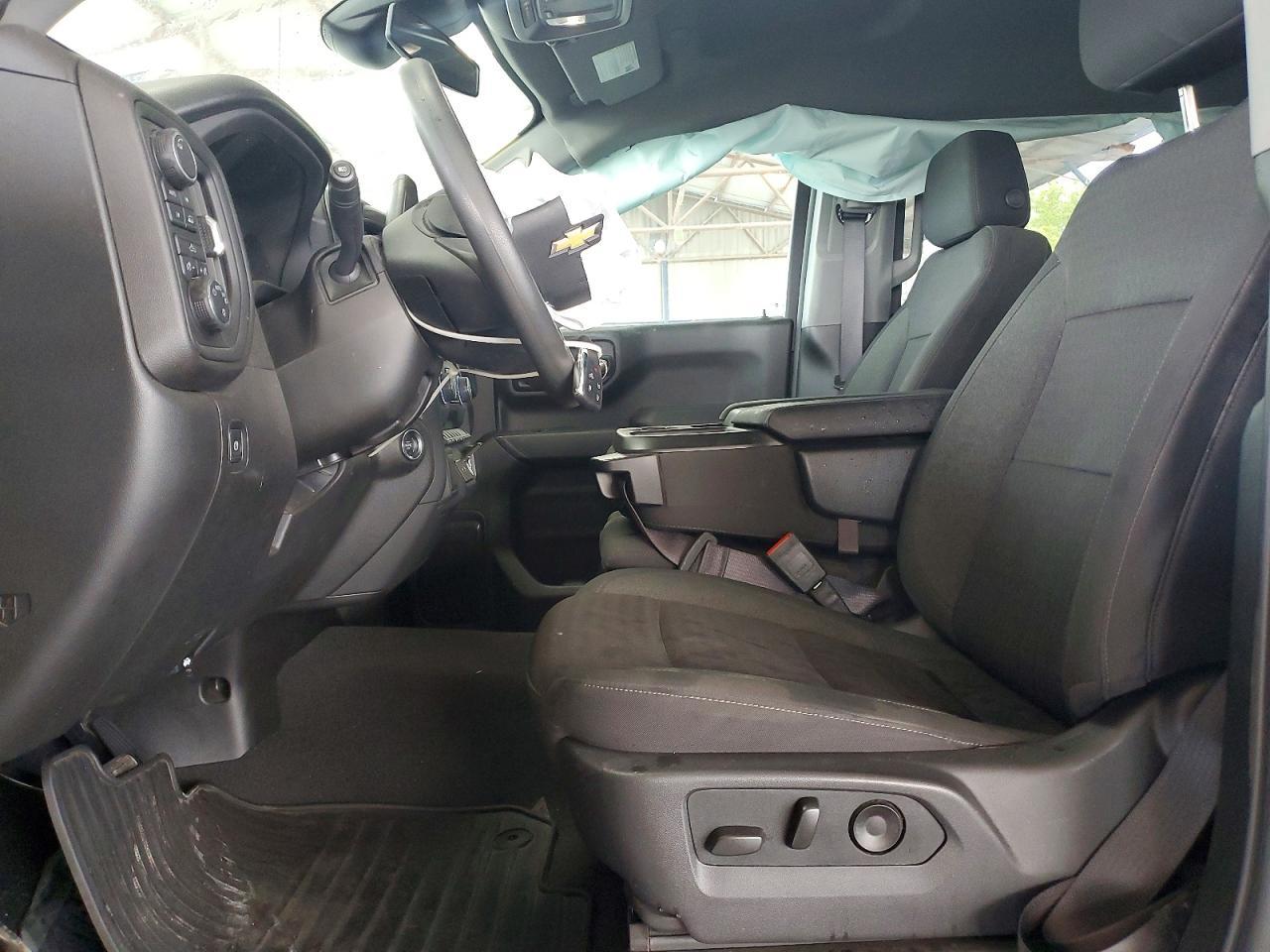 2026 Chevrolet Silverado K1500 Custom - Image 7