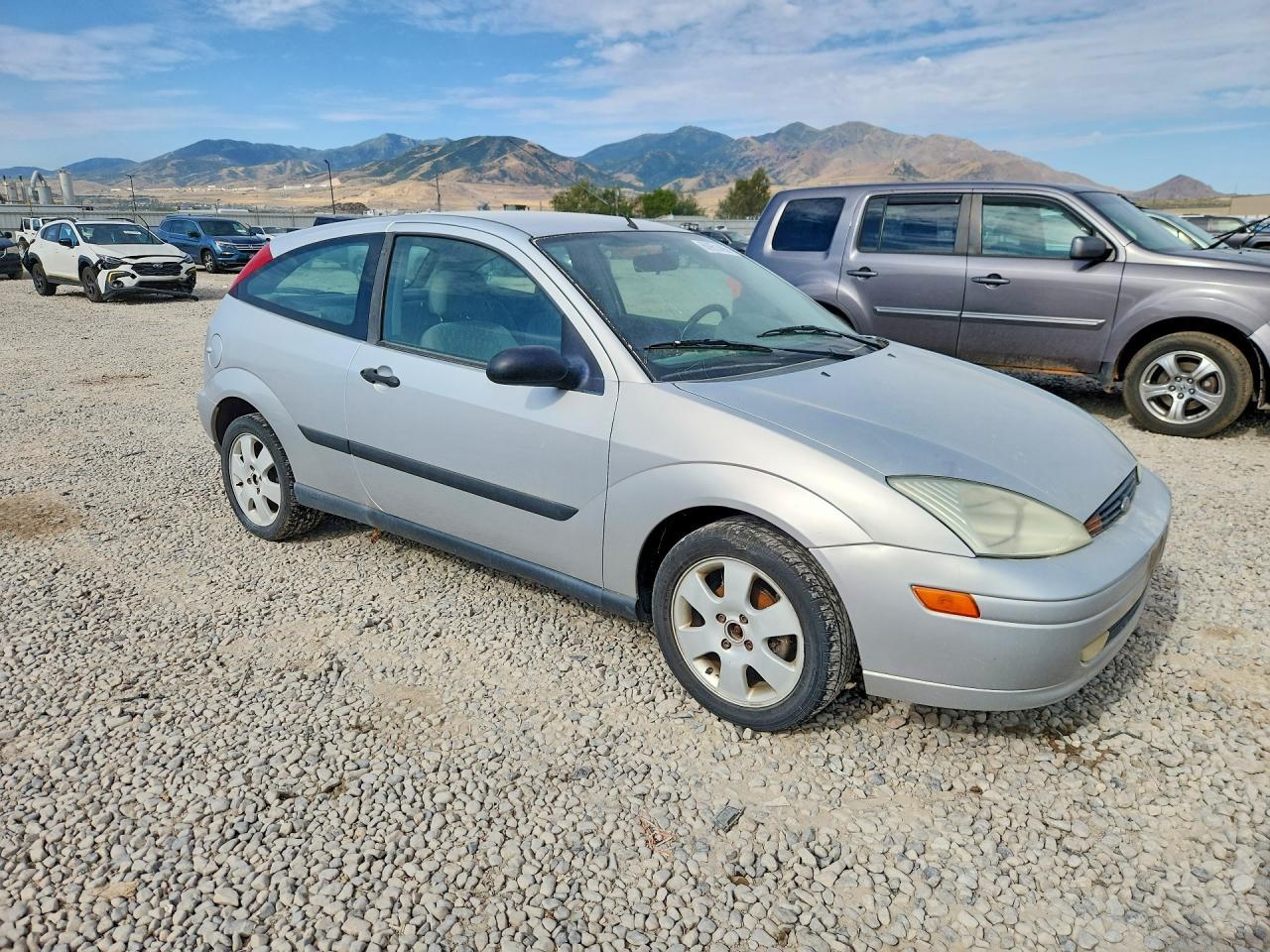 2002 Ford Focus Zx3 - Image 4
