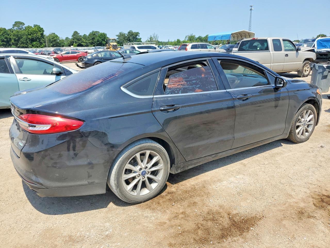 2017 Ford Fusion Se - Фото 3