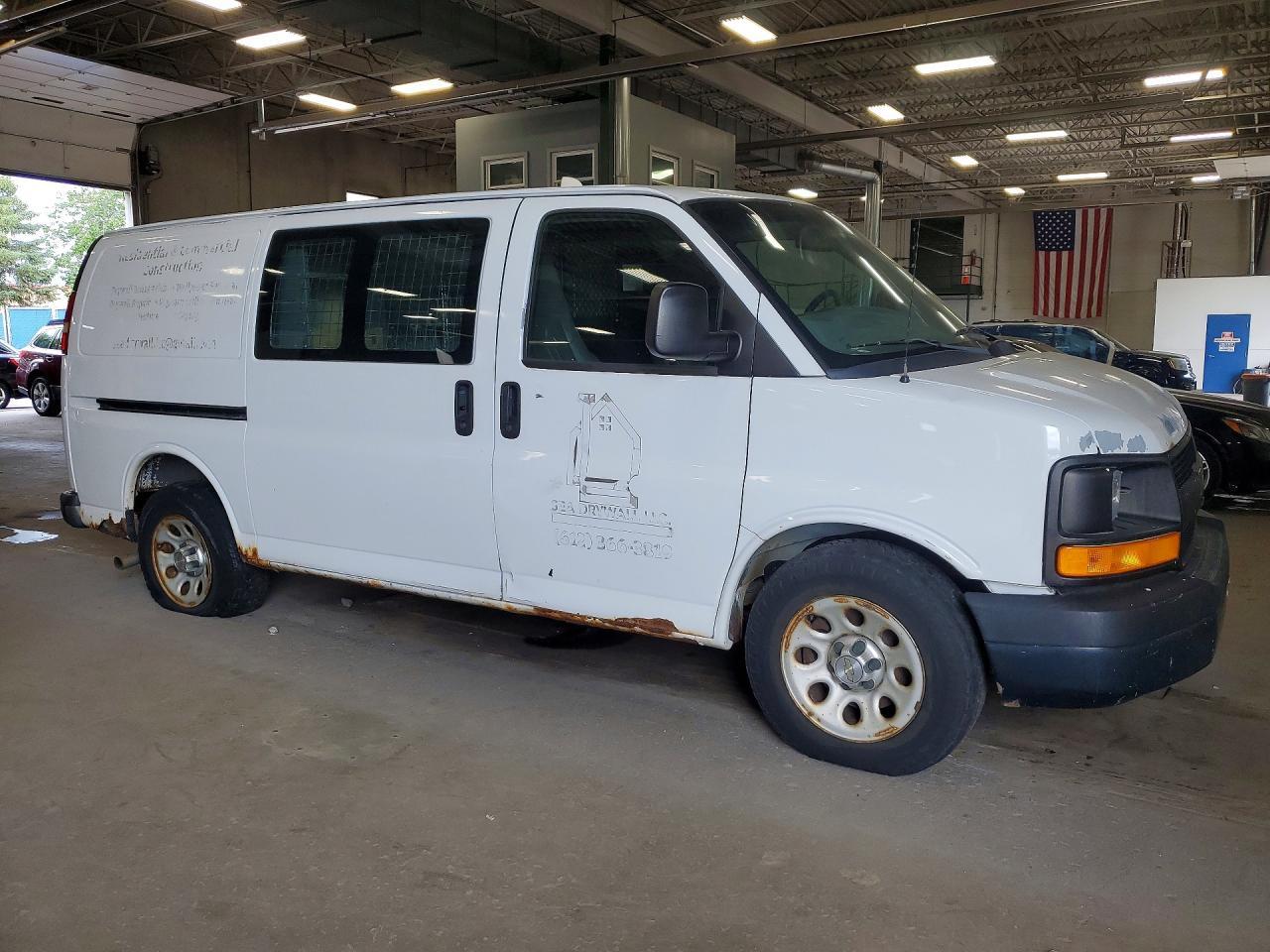 2012 Chevrolet Express G1500 - Фото 4