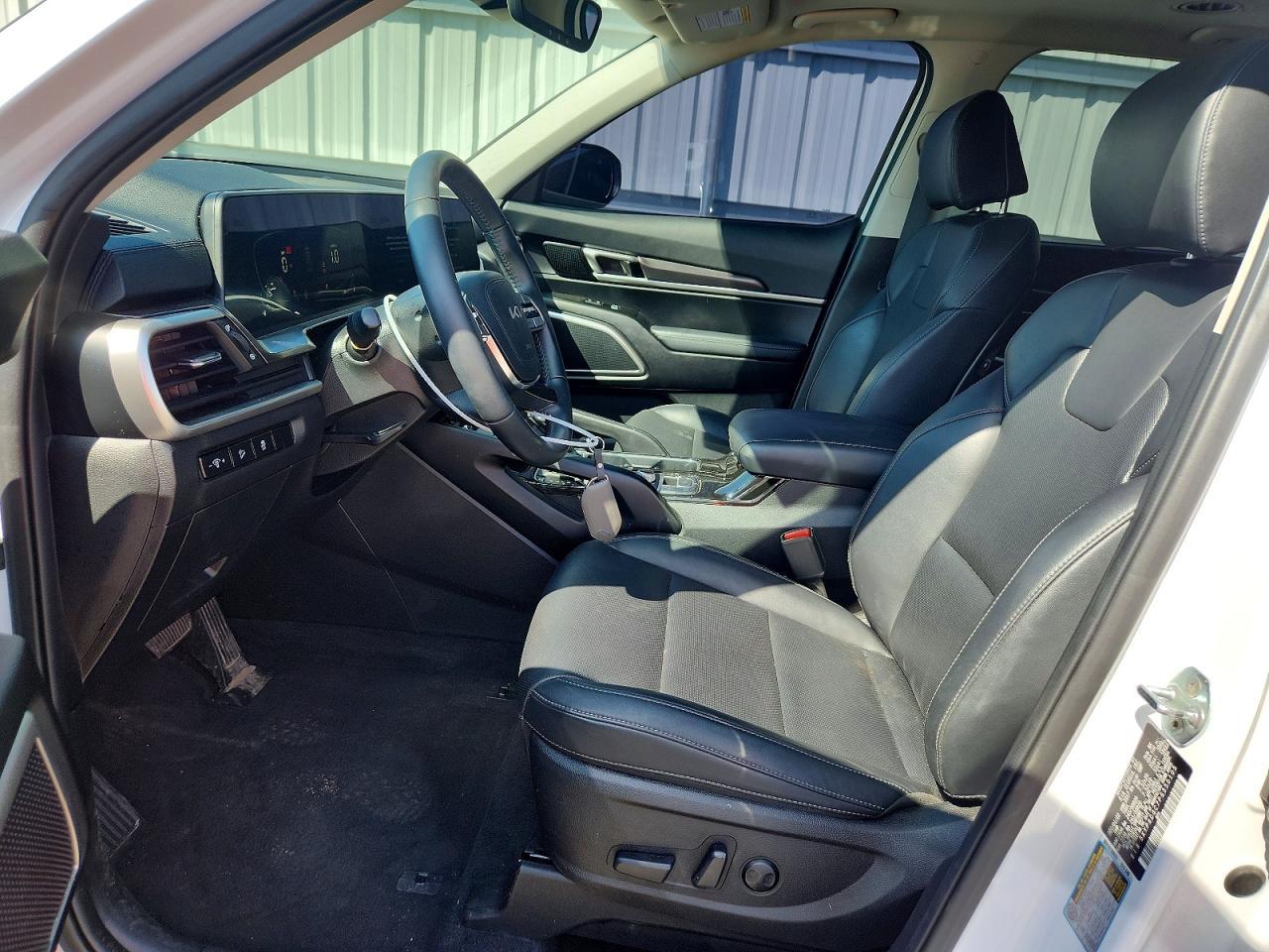 2023 Kia Telluride S - Image 7