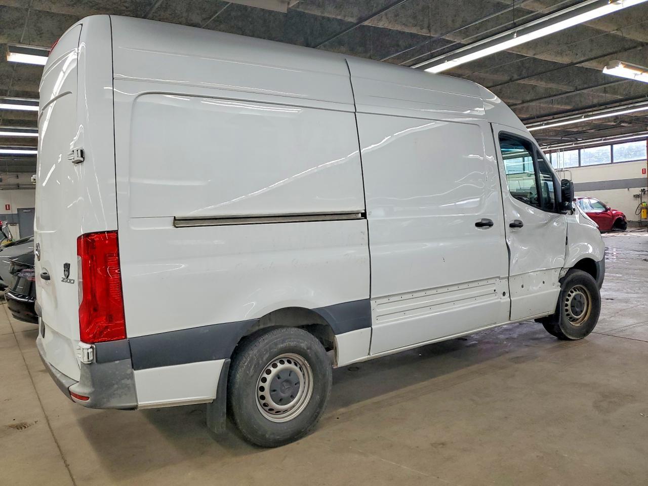 2021 Mercedes-Benz Sprinter 2500 - Image 3