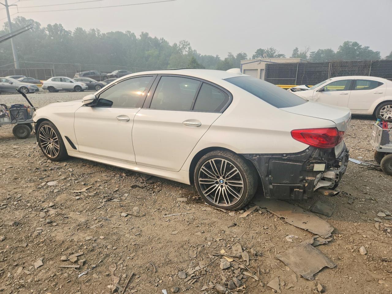 2017 BMW 540 I - Фото 2