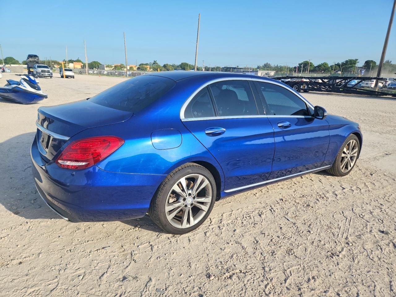 2017 Mercedes-Benz C 300 - Фото 3