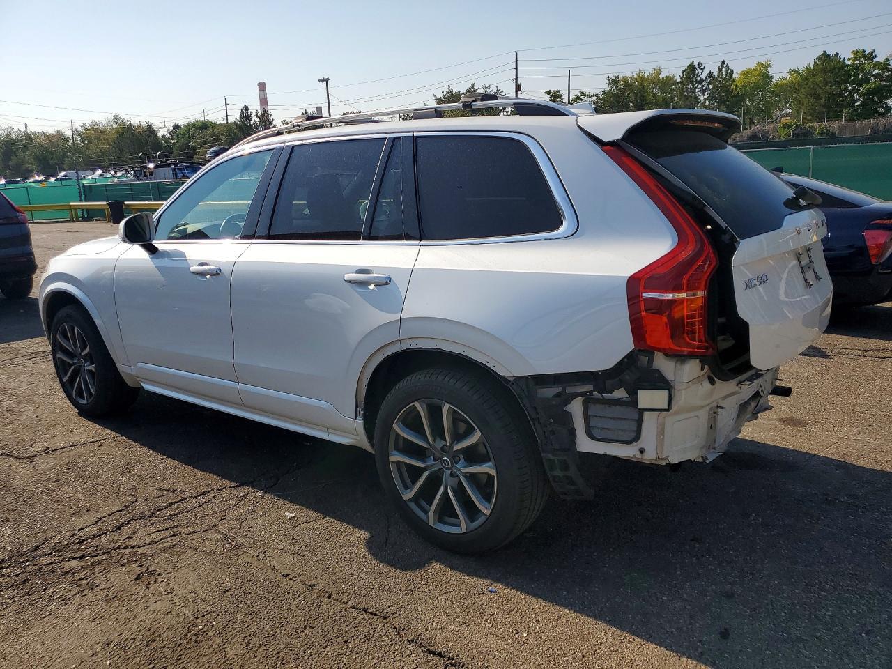 2017 Volvo Xc90 T6 - Фото 2