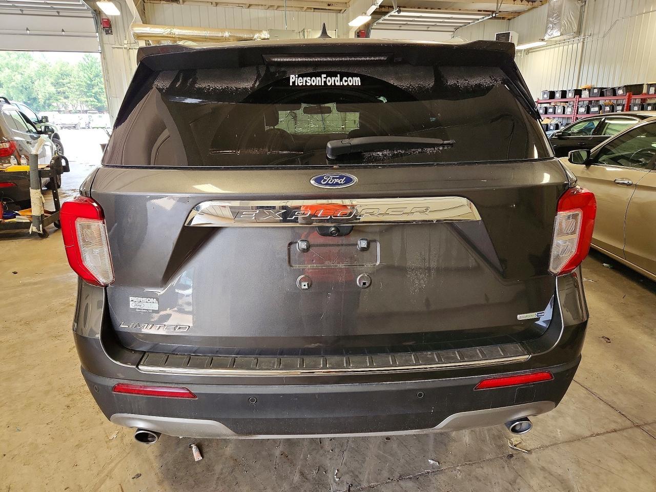 2020 Ford Explorer Limited - Image 6