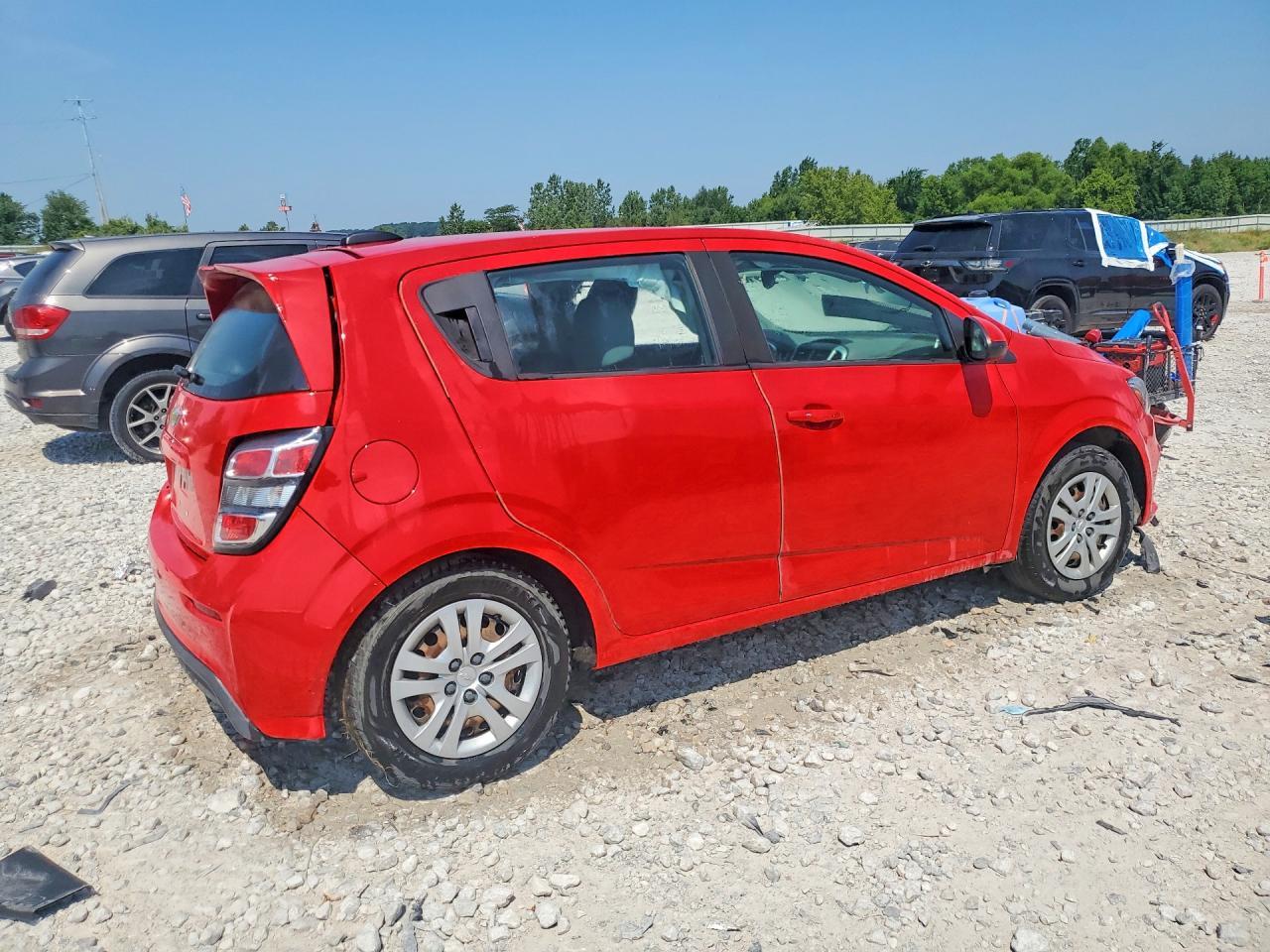 2020 Chevrolet Sonic - Фото 3