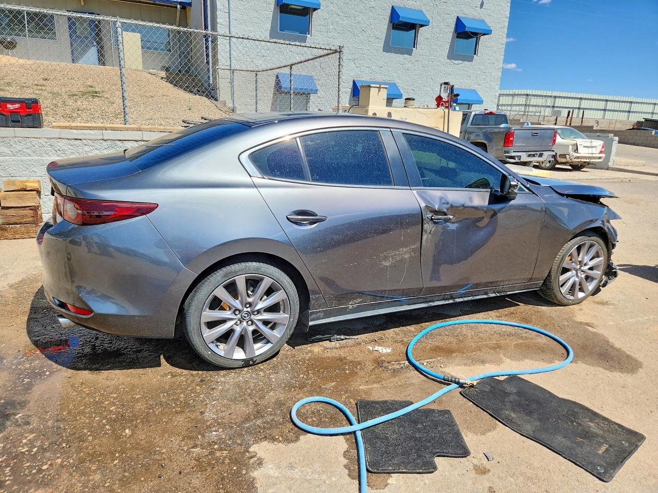 2021 Mazda 3 Preferred - Image 3