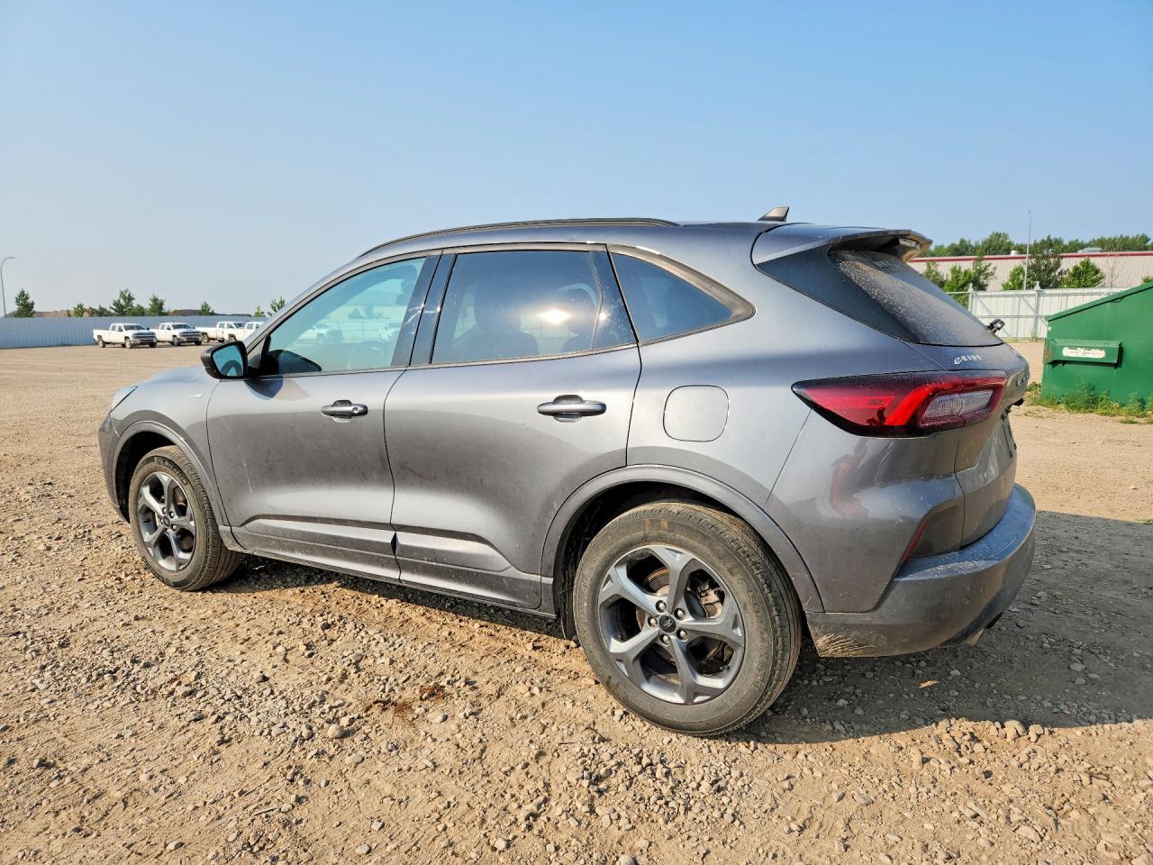 2024 Ford Escape St Line - Image 2