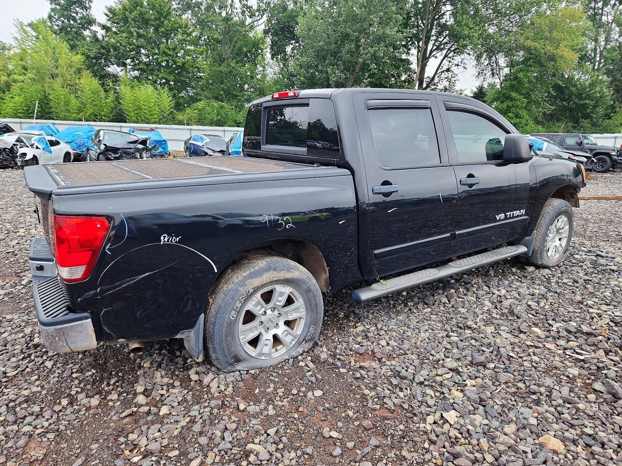 2014 Nissan Titan - Image 3