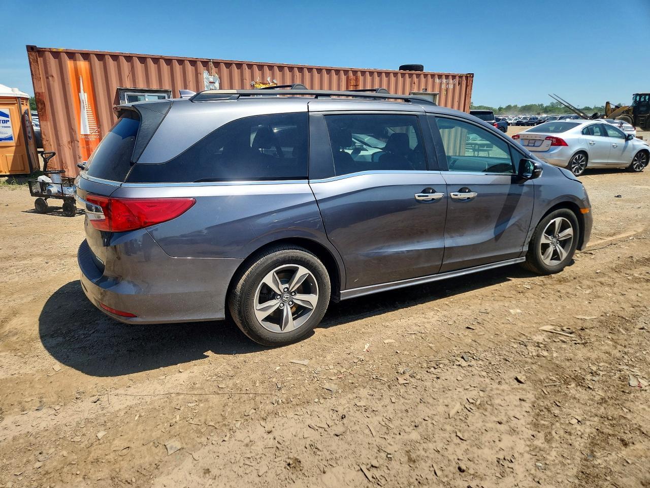 2018 Honda Odyssey Touring - Фото 3