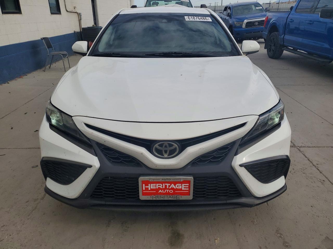 2021 Toyota Camry Se - Image 5