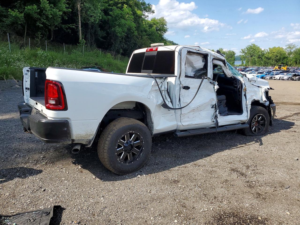 2025 Ram 2500 Tradesman - Image 3