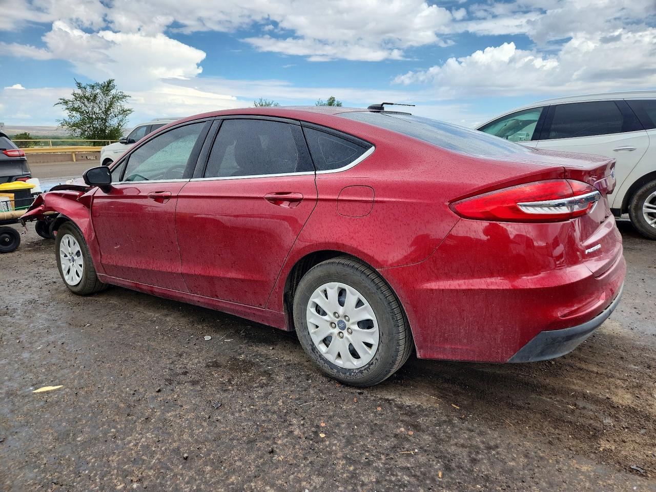 2019 Ford Fusion S - Фото 2