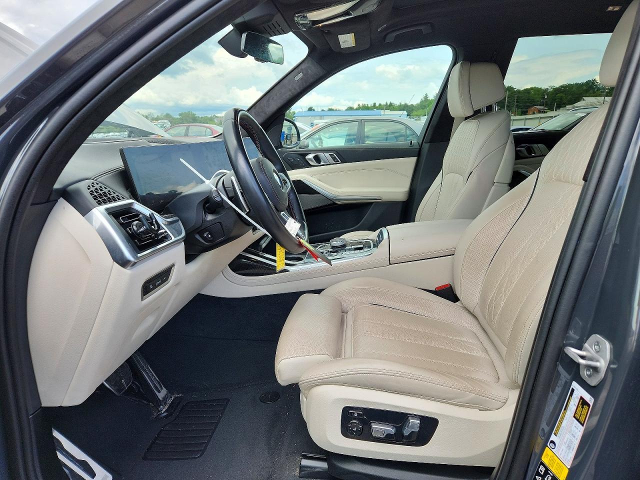 2024 BMW X7 M60I - Image 7