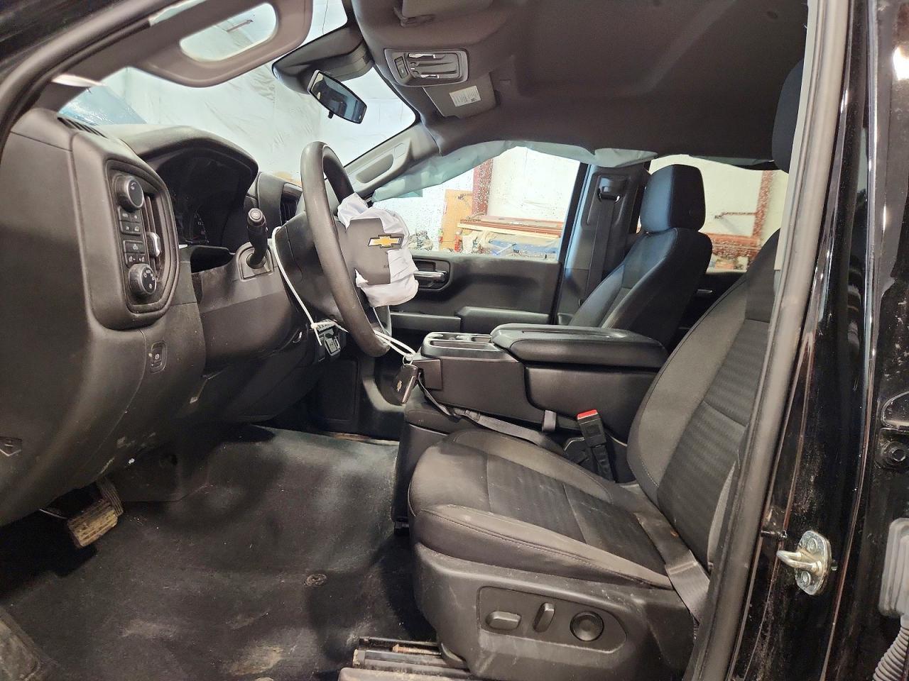 2023 Chevrolet Silverado K1500 Custom - Фото 7