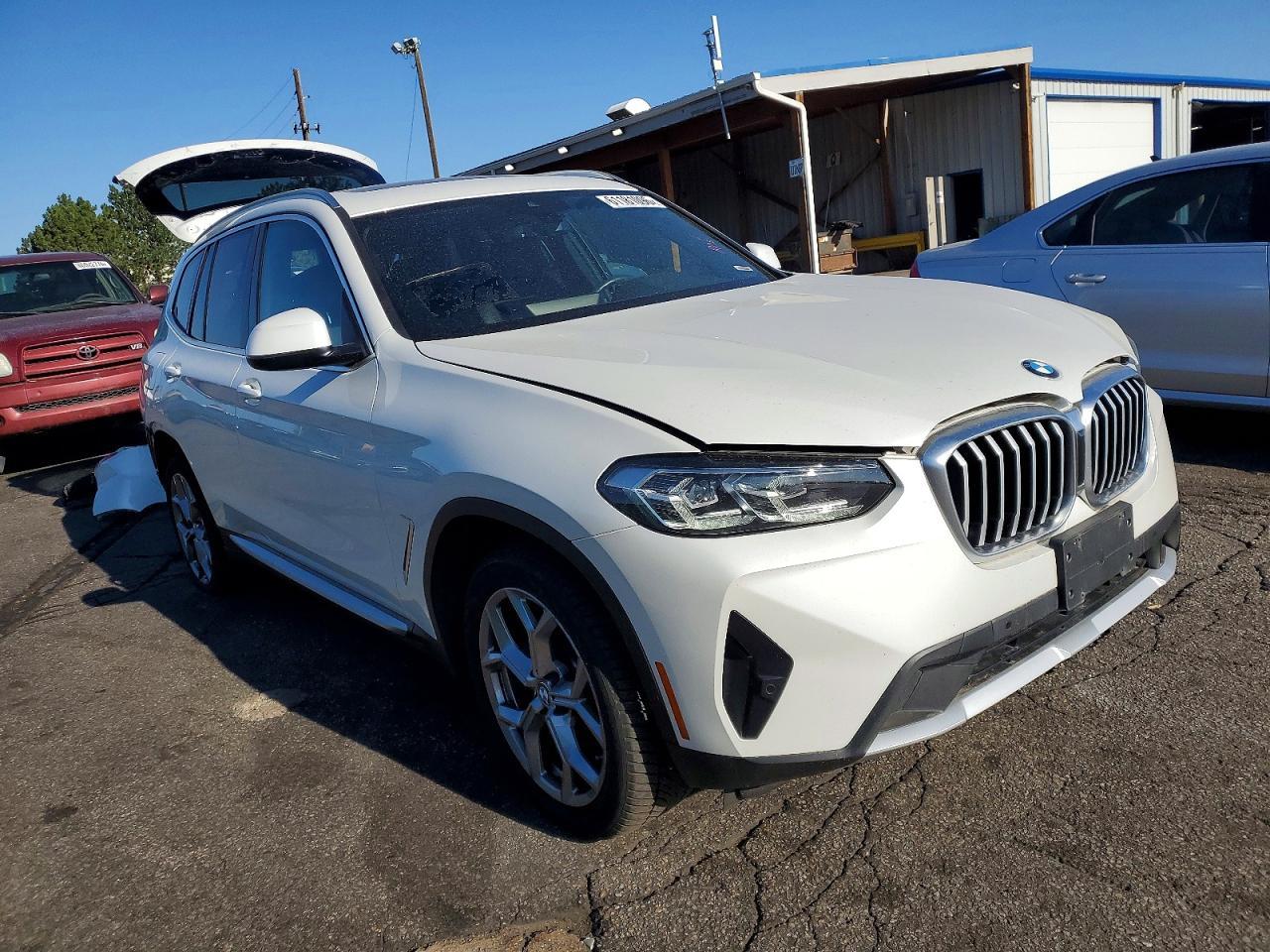 2024 BMW X3 xDrive30I - Image 4