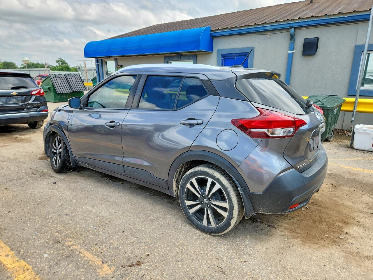 2018 Nissan Kicks Sv - Image 2