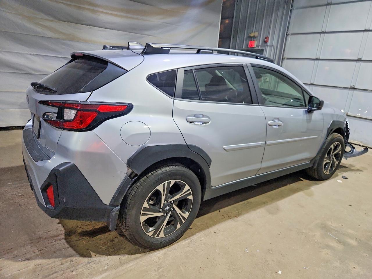 2025 Subaru Crosstrek Premium - Фото 3