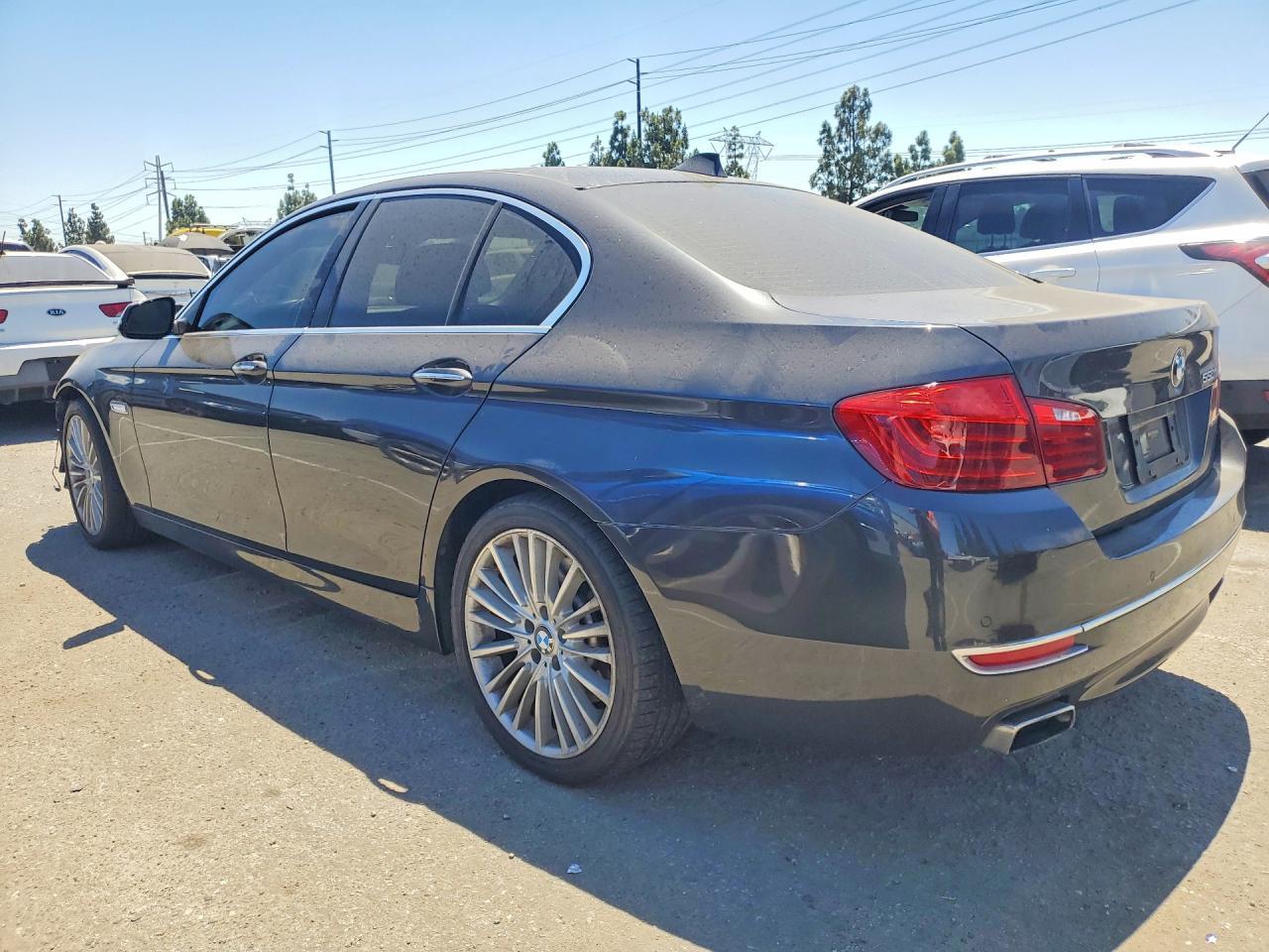 2015 BMW 550 I - Image 2