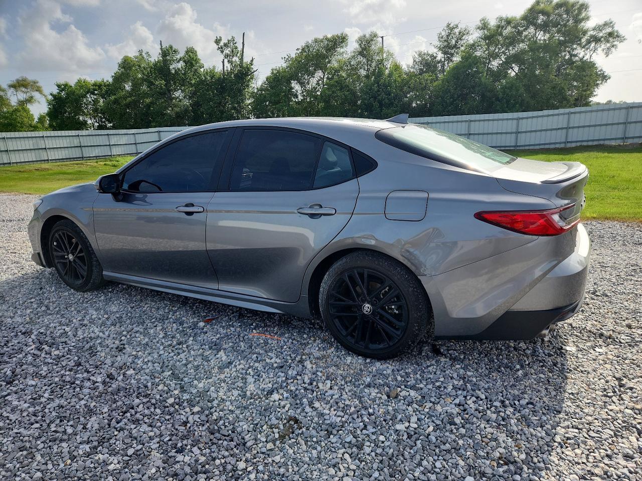 2026 Toyota Camry Se - Фото 2