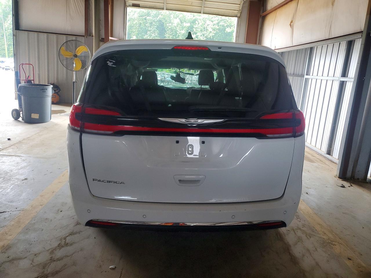 2024 Chrysler Pacifica Touring L - Фото 6